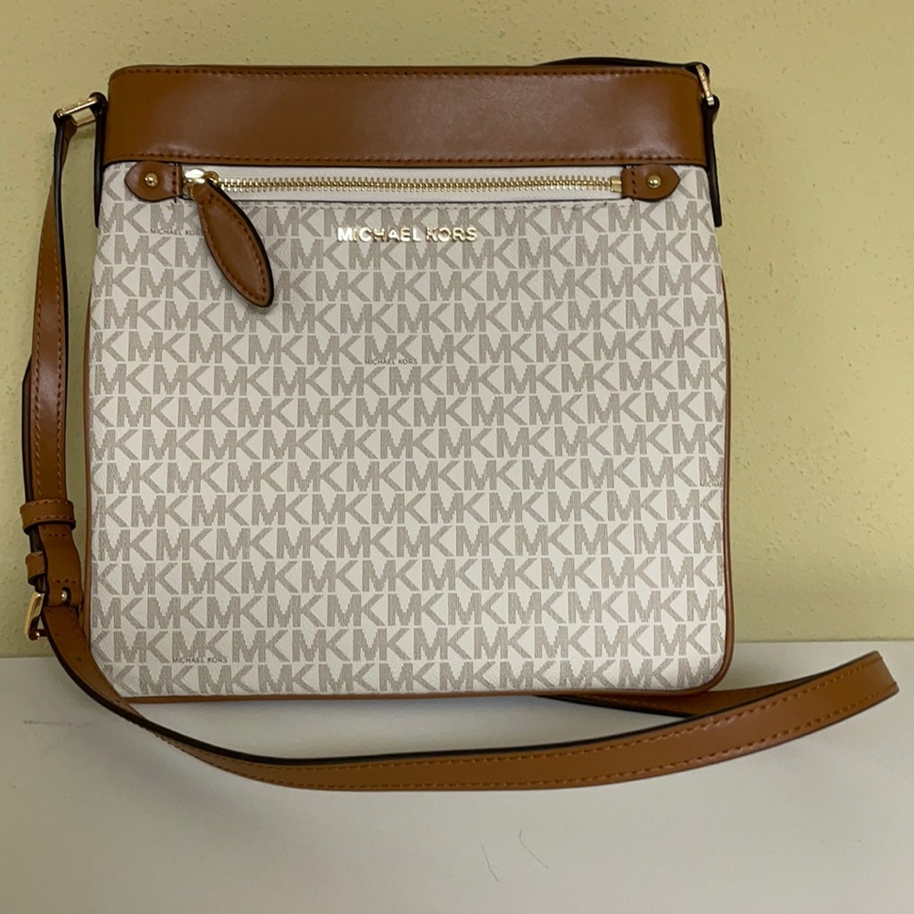 Michael Kors ‘Connie’ Crossbody